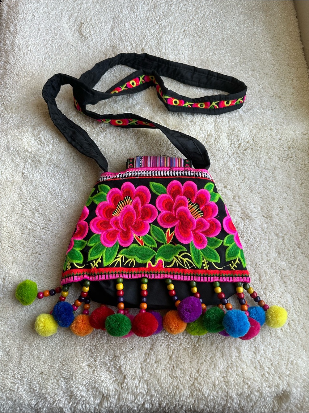 Boho Pom-Pom Crossbody Bag - Multicolor Floral